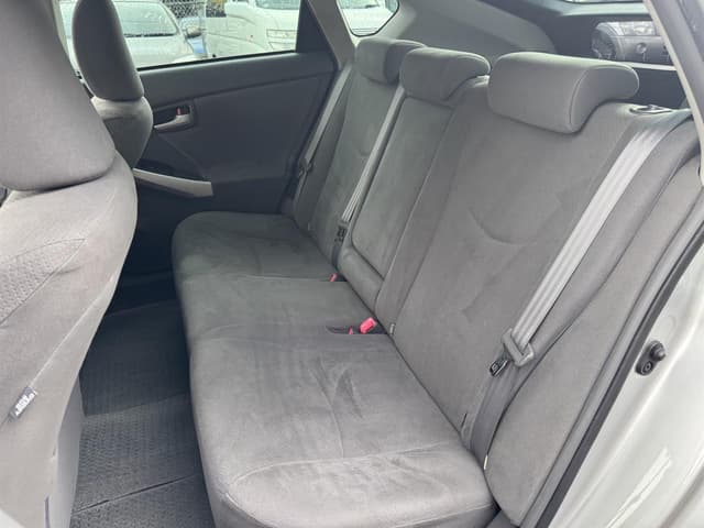 2009 Toyota Prius JDM car for sale — photo 13 of 19