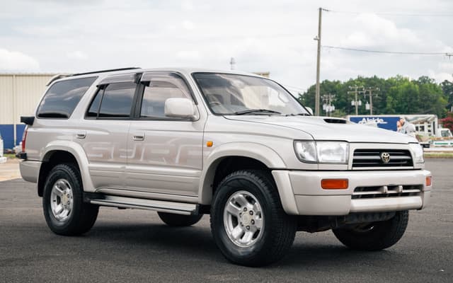 1997 Toyota Hilux Surf JDM car for sale — photo 6 of 12