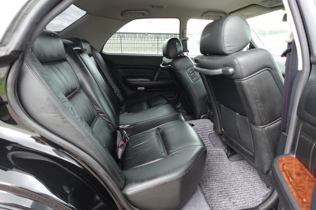1999 Nissan Cedric JDM car for sale — photo 18 of 20