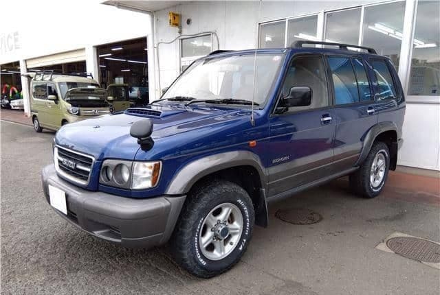 1998 Isuzu Bighorn JDM car for sale — photo 9 of 25