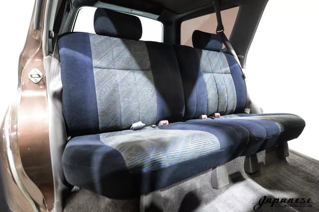 1994 Toyota Hilux JDM car for sale — photo 17 of 25