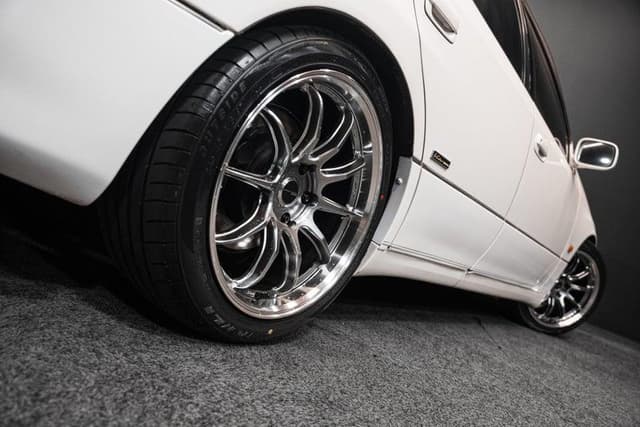1999 Toyota Aristo JDM car for sale — photo 13 of 20