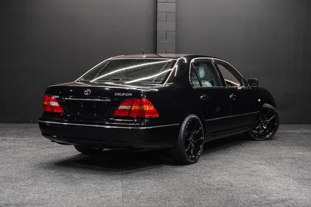 2002 Toyota Celsior JDM car for sale — photo 9 of 17