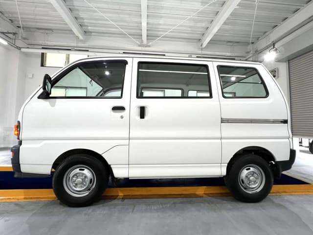 1998 Mitsubishi Minicab JDM car for sale — photo 3 of 25
