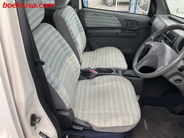 1999 Mitsubishi Town Box JDM car for sale — photo 15 of 23