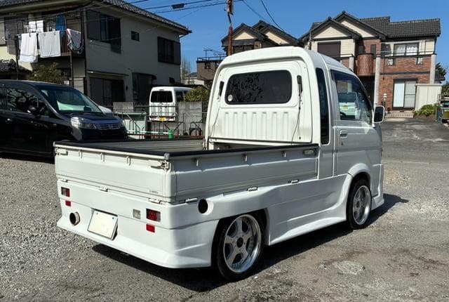 2003 Daihatsu Hijet JDM car for sale — photo 14 of 24