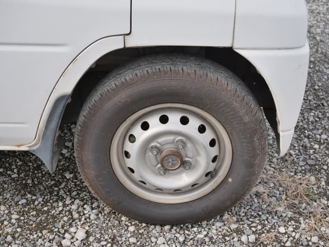 2001 Mitsubishi Minicab JDM car for sale — photo 23 of 25