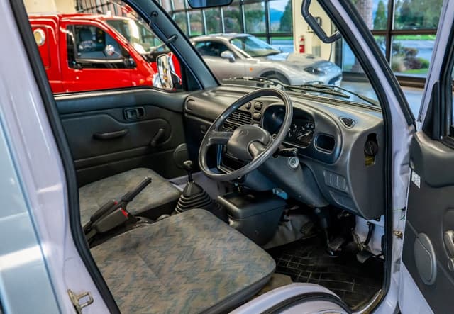 1998 Daihatsu JDM car for sale — photo 12 of 20