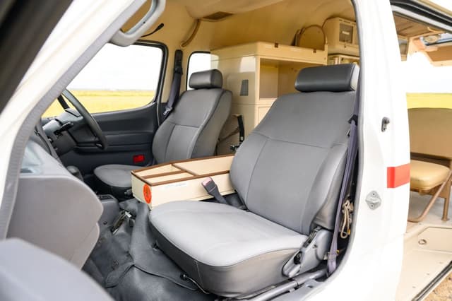 1999 Toyota HiAce JDM car for sale — photo 10 of 20