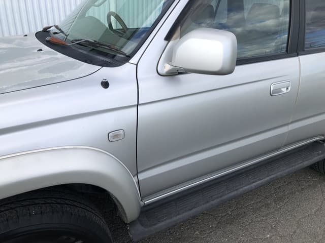 2000 Toyota Hilux Surf JDM car for sale — photo 5 of 5