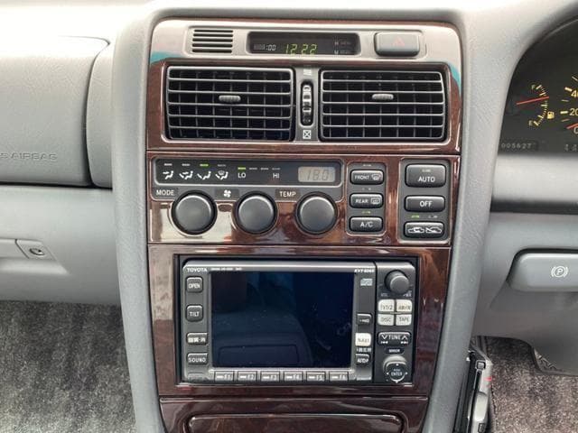 1997 Toyota Aristo JDM car for sale — photo 14 of 25