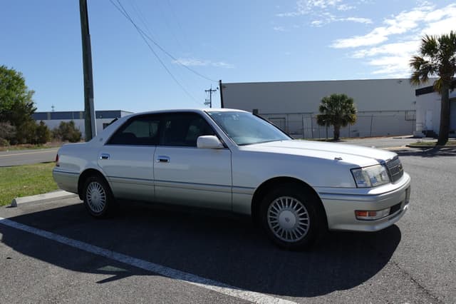1998 Toyota Crown JDM car for sale — photo 10 of 21
