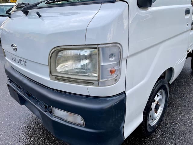 1999 Daihatsu Hijet JDM car for sale — photo 9 of 25