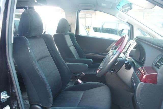2011 Toyota Vellfire JDM car for sale — photo 12 of 25