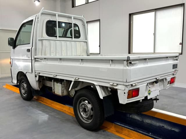 1997 Daihatsu Hijet JDM car for sale — photo 3 of 23