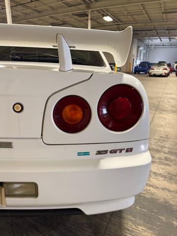 1998 Nissan Skyline JDM car for sale — photo 21 of 25