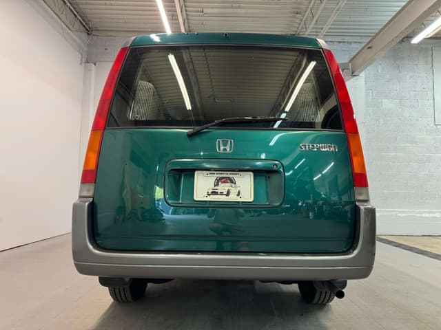 1996 Honda Stepwagon JDM car for sale — photo 18 of 25