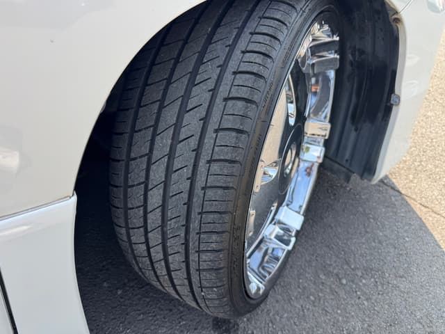 2011 Toyota Vellfire JDM car for sale — photo 16 of 25