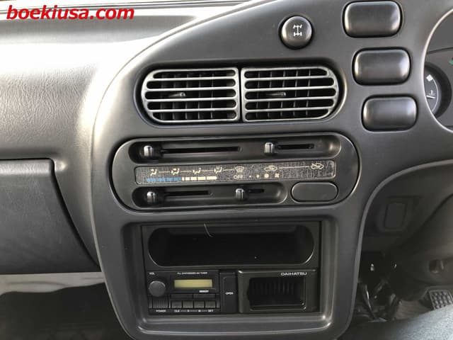 1998 Daihatsu Hijet JDM car for sale — photo 17 of 21