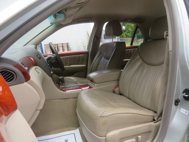 2001 Toyota Celsior JDM car for sale — photo 17 of 21