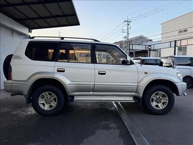 1998 Toyota Land Cruiser Prado JDM car for sale — photo 3 of 19