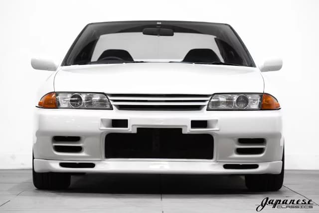 1989 Nissan Skyline JDM car for sale — photo 2 of 25