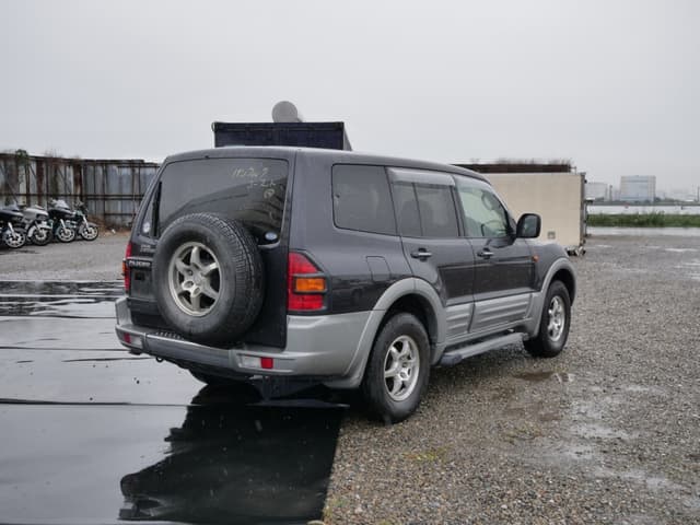 2001 Mitsubishi Pajero JDM car for sale — photo 5 of 25