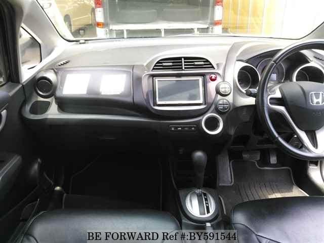 2008 Honda Fit JDM car for sale — photo 4 of 8