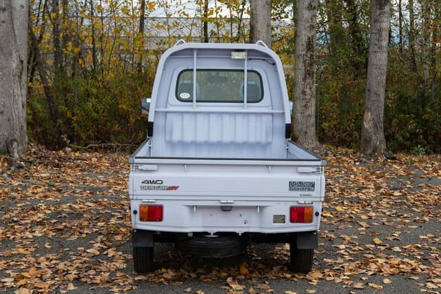1997 Daihatsu Hijet JDM car for sale — photo 6 of 15