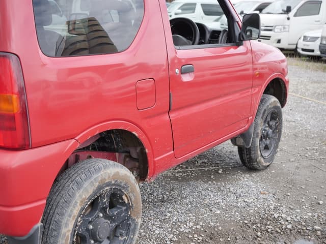1999 Suzuki Jimny JDM car for sale — photo 17 of 25