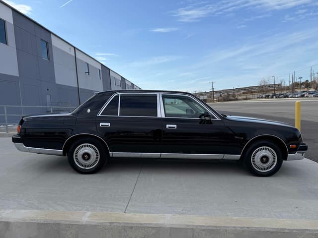 2000 Toyota Century JDM car for sale — photo 3 of 14