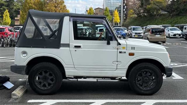 1997 Suzuki Jimny JDM car for sale — photo 3 of 25