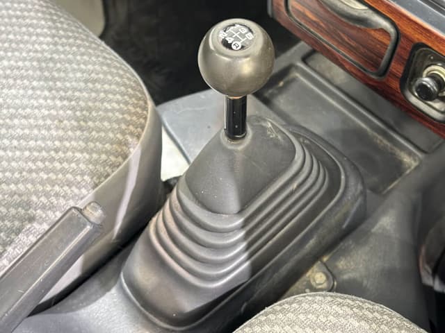 2000 Daihatsu Hijet JDM car for sale — photo 19 of 25
