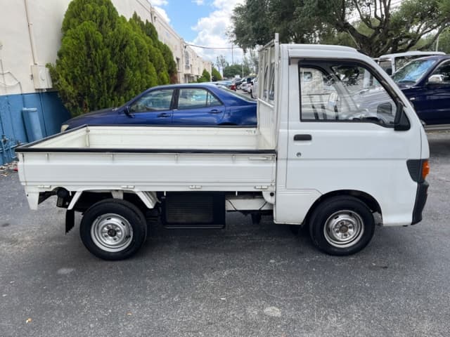1995 Daihatsu Hijet JDM car for sale — photo 8 of 17