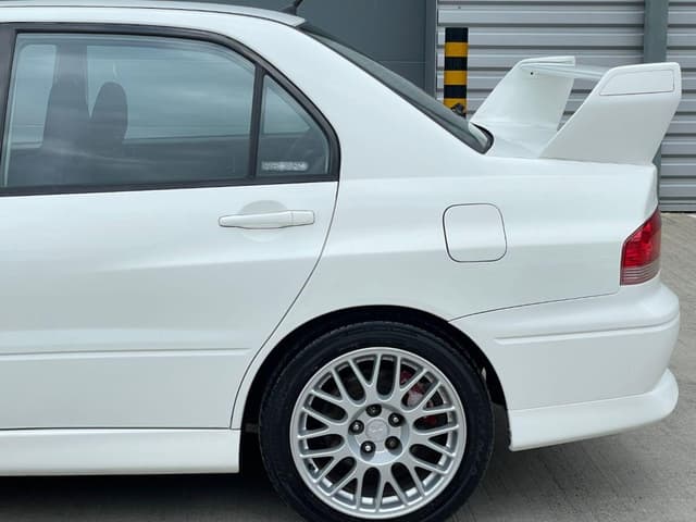 2001 Mitsubishi Lancer Evolution JDM car for sale — photo 21 of 25