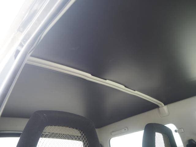 1997 Suzuki Jimny JDM car for sale — photo 13 of 20