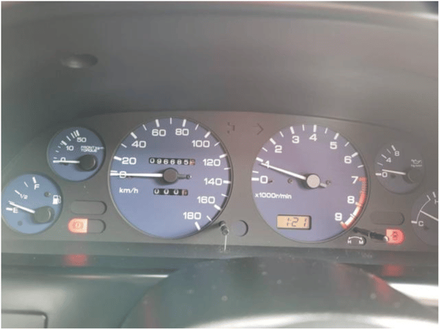 1990 Nissan Skyline JDM car for sale — photo 5 of 10