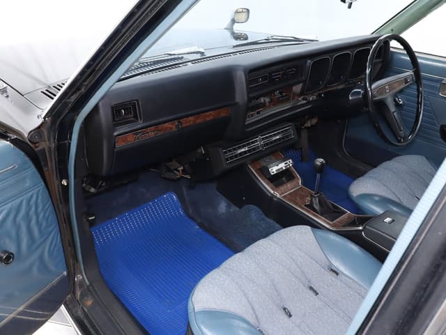 1974 Nissan Cedric JDM car for sale — photo 15 of 25