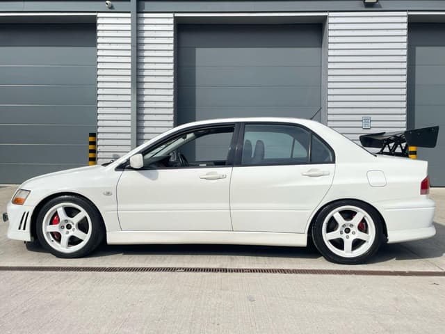 2001 Mitsubishi Lancer Evolution JDM car for sale — photo 22 of 25