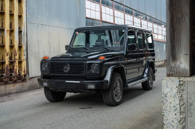 2000 Mercedes-Benz JDM car for sale — photo 2 of 25