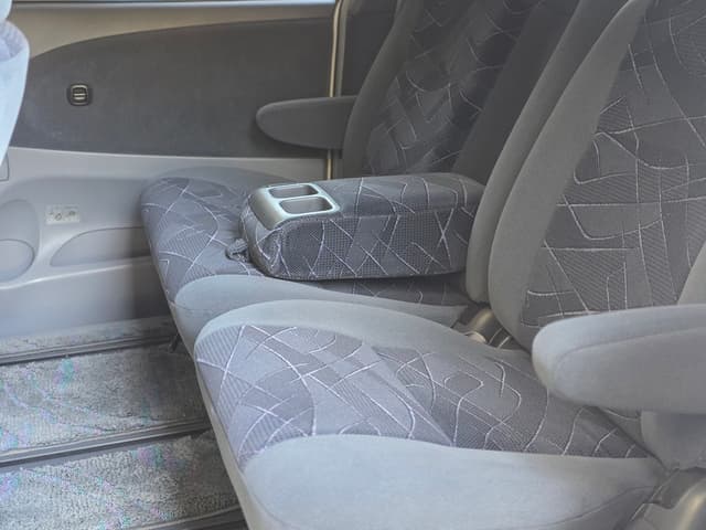 2000 Toyota Estima JDM car for sale — photo 5 of 25