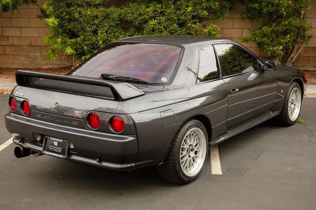 1990 Nissan Skyline JDM car for sale — photo 11 of 25