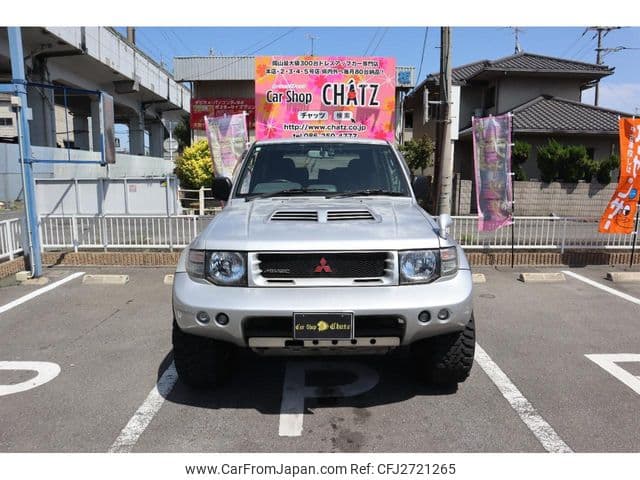 1998 Mitsubishi Pajero JDM car for sale — photo 2 of 10