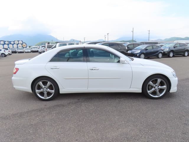 2009 Toyota Mark X JDM car for sale — photo 6 of 25
