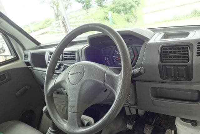 2004 Nissan JDM car for sale — photo 11 of 13