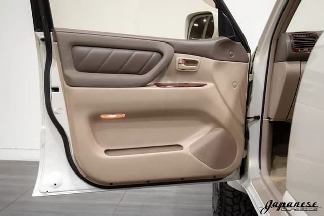 2000 Toyota Land Cruiser JDM car for sale — photo 19 of 25