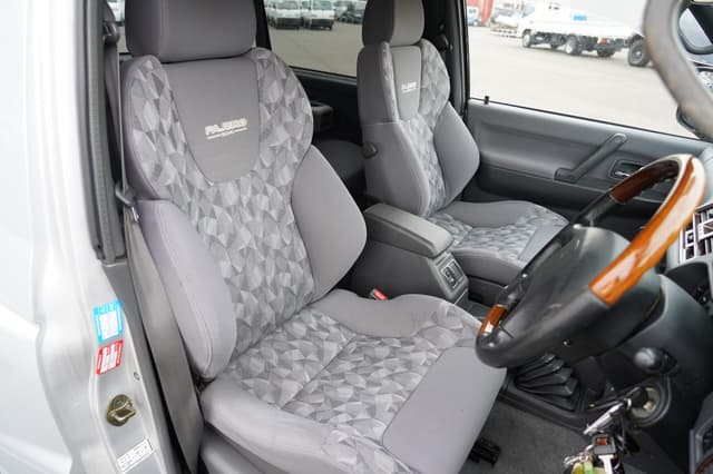 1997 Mitsubishi Pajero JDM car for sale — photo 8 of 24