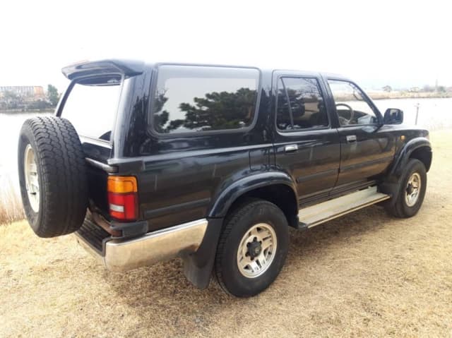 1995 Toyota Hilux Surf JDM car for sale — photo 4 of 5