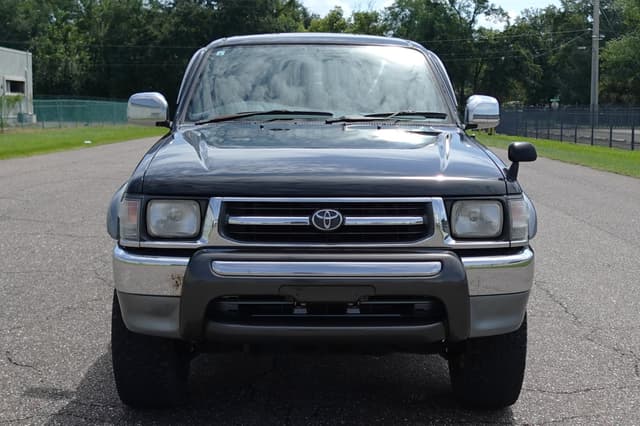 2000 Toyota Hilux JDM car for sale — photo 2 of 18