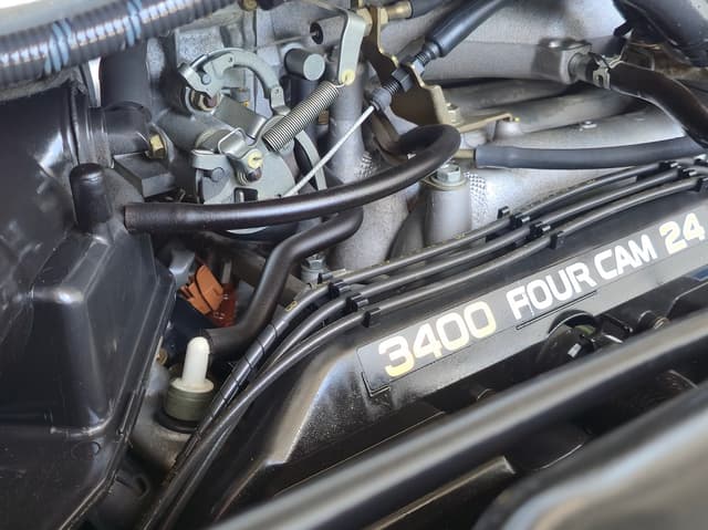 2000 Toyota Granvia JDM car for sale — photo 17 of 25